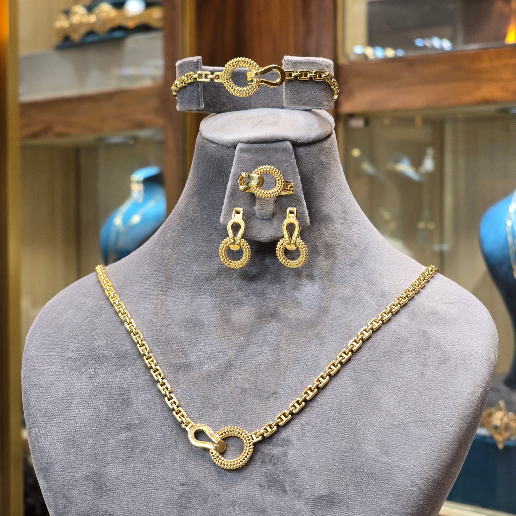Ensemble style marin en or 18 k
