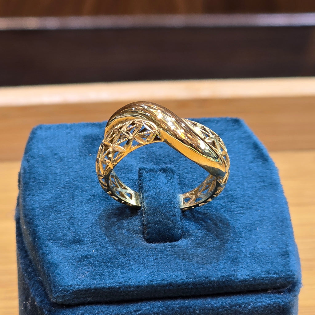 Bague ajourée en filigrane