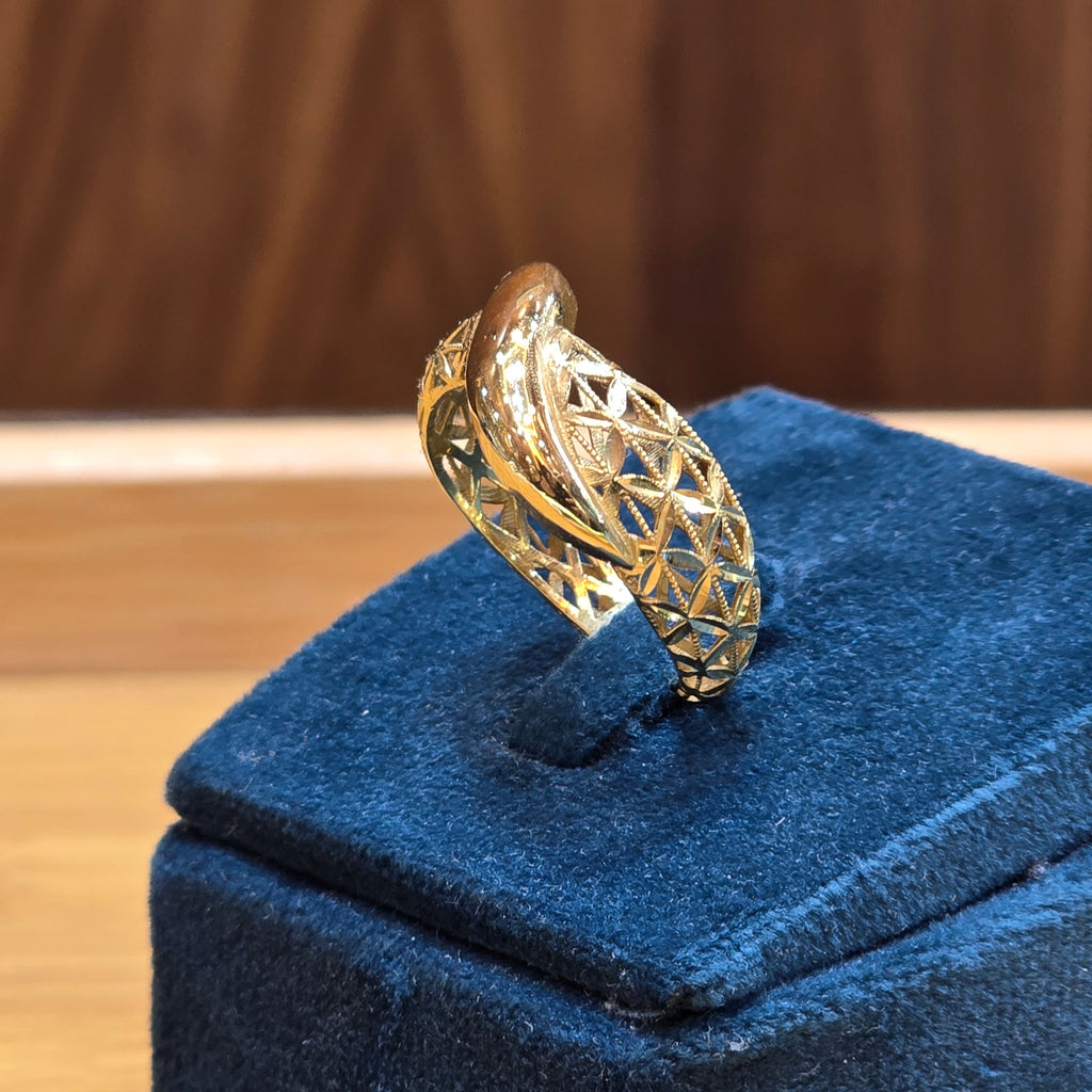 Bague ajourée en filigrane