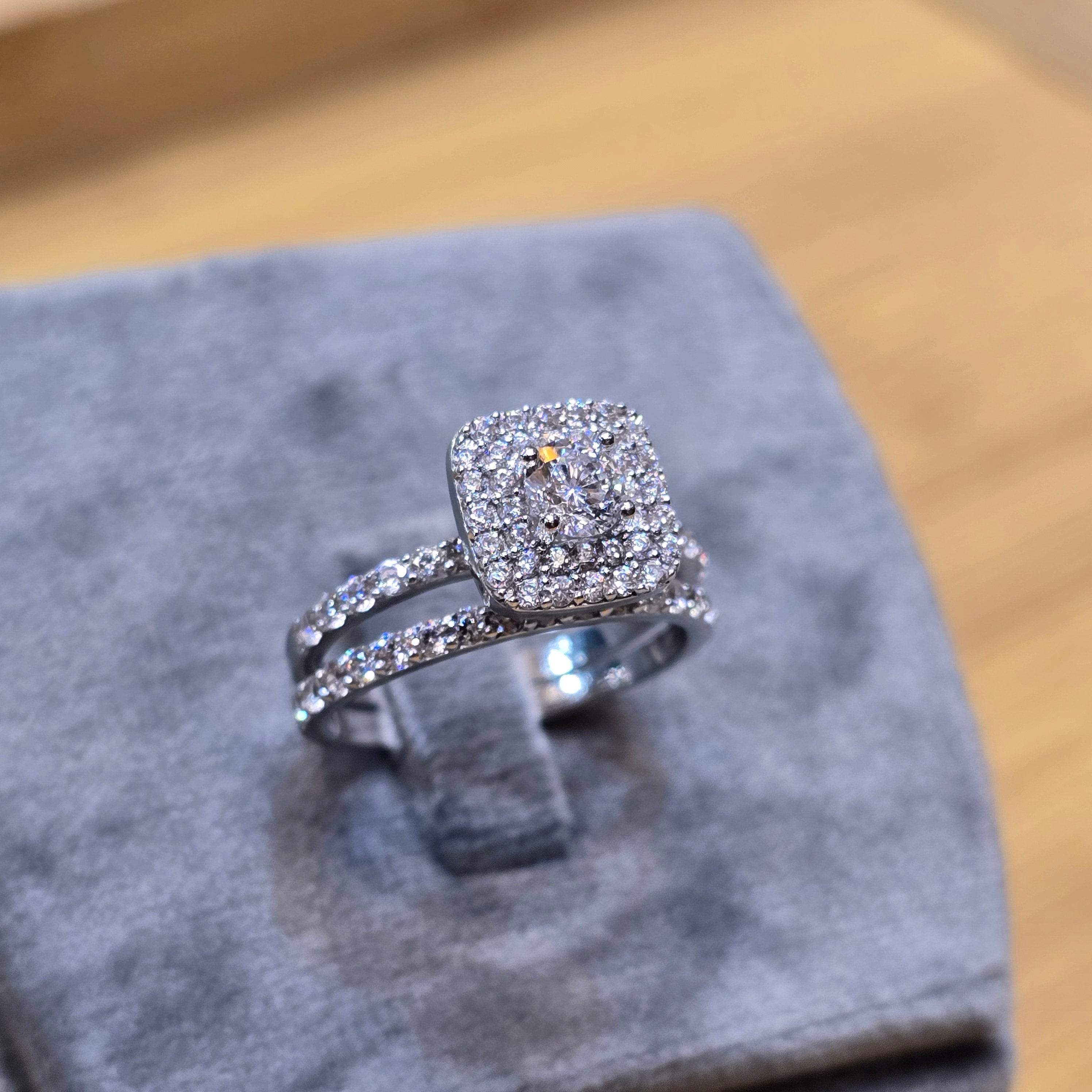 Bague mariage en or blanc 18 carats